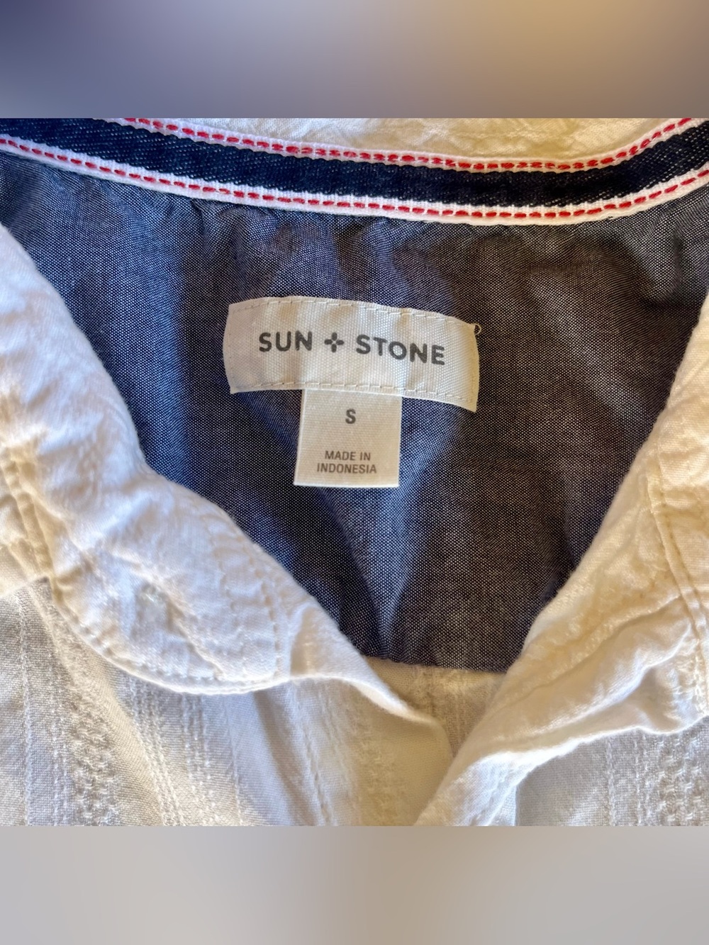 Sun + Stone Men’s White Button Down Shirt with Textured Vertical Lines | Size S